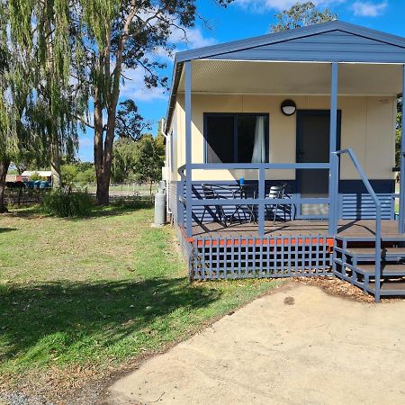 Pinjarra Caravan Park And Cabins Экстерьер фото