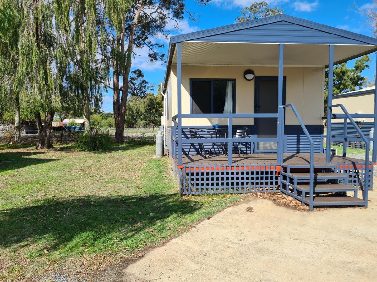 Pinjarra Caravan Park And Cabins Экстерьер фото