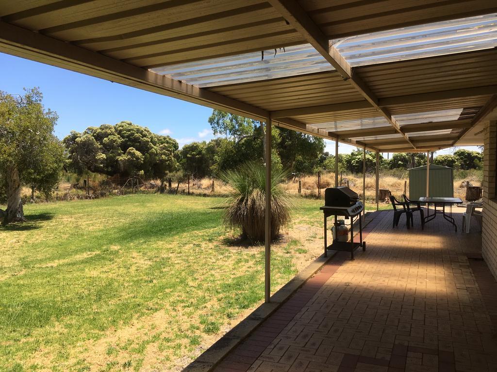 Pinjarra Caravan Park And Cabins Экстерьер фото