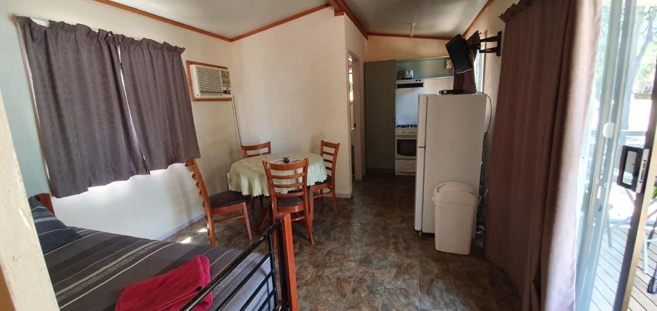 Pinjarra Caravan Park And Cabins Экстерьер фото