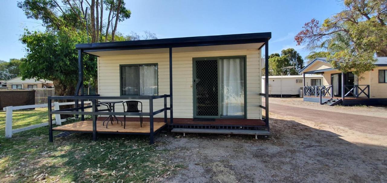 Pinjarra Caravan Park And Cabins Экстерьер фото
