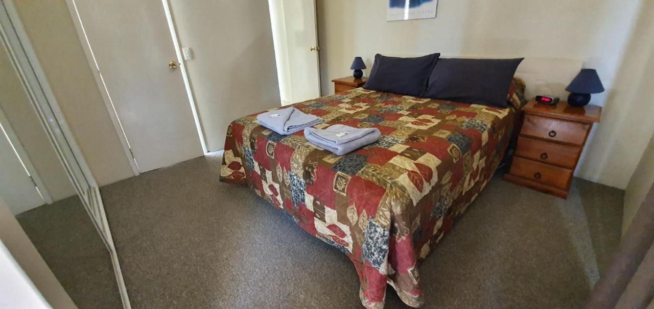 Pinjarra Caravan Park And Cabins Экстерьер фото