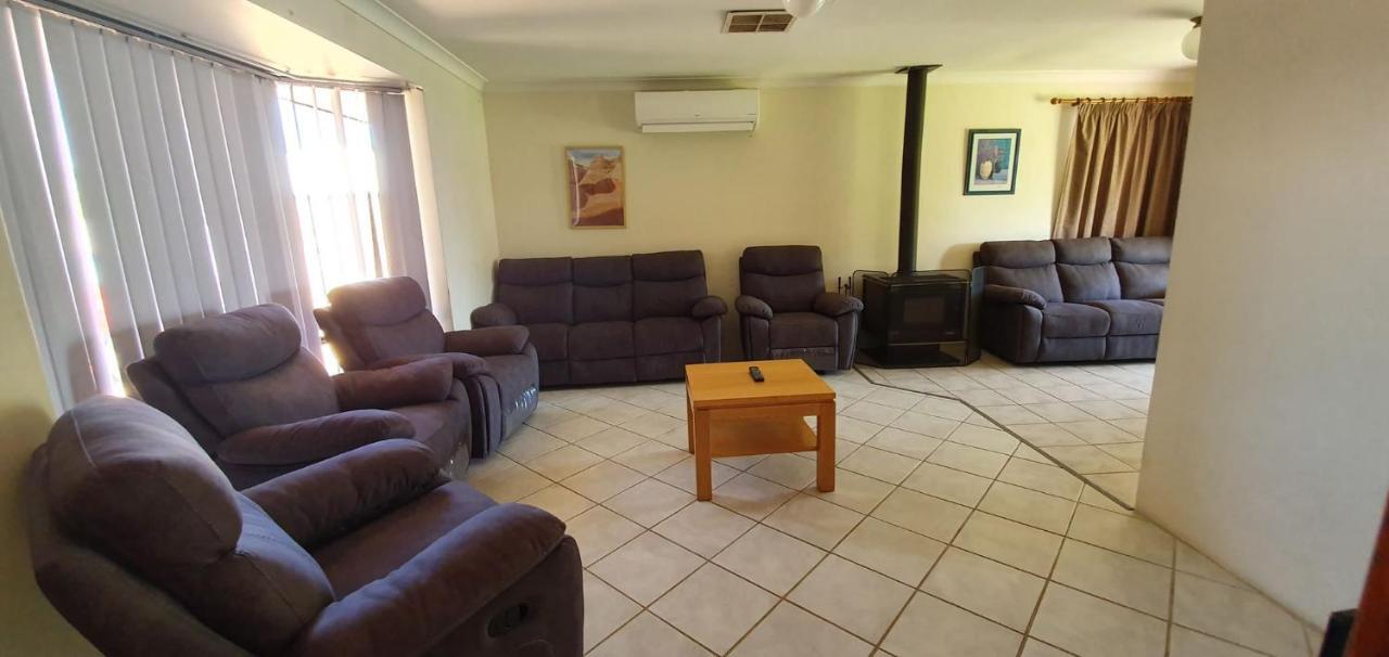 Pinjarra Caravan Park And Cabins Экстерьер фото